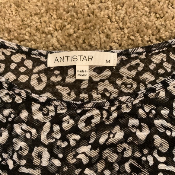 Mesh Cheetah Top - Picture 3 of 3